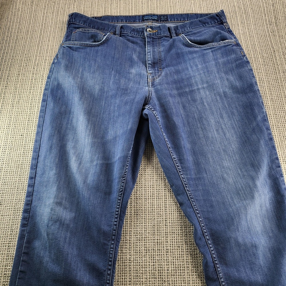 Patagonia Jeans Mens 39x30 Blue Medium Wash Organic‎ Cotton Straight Leg Denim